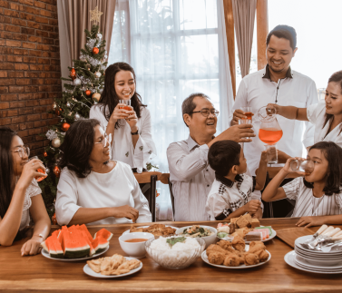 managing family schedules & eating together